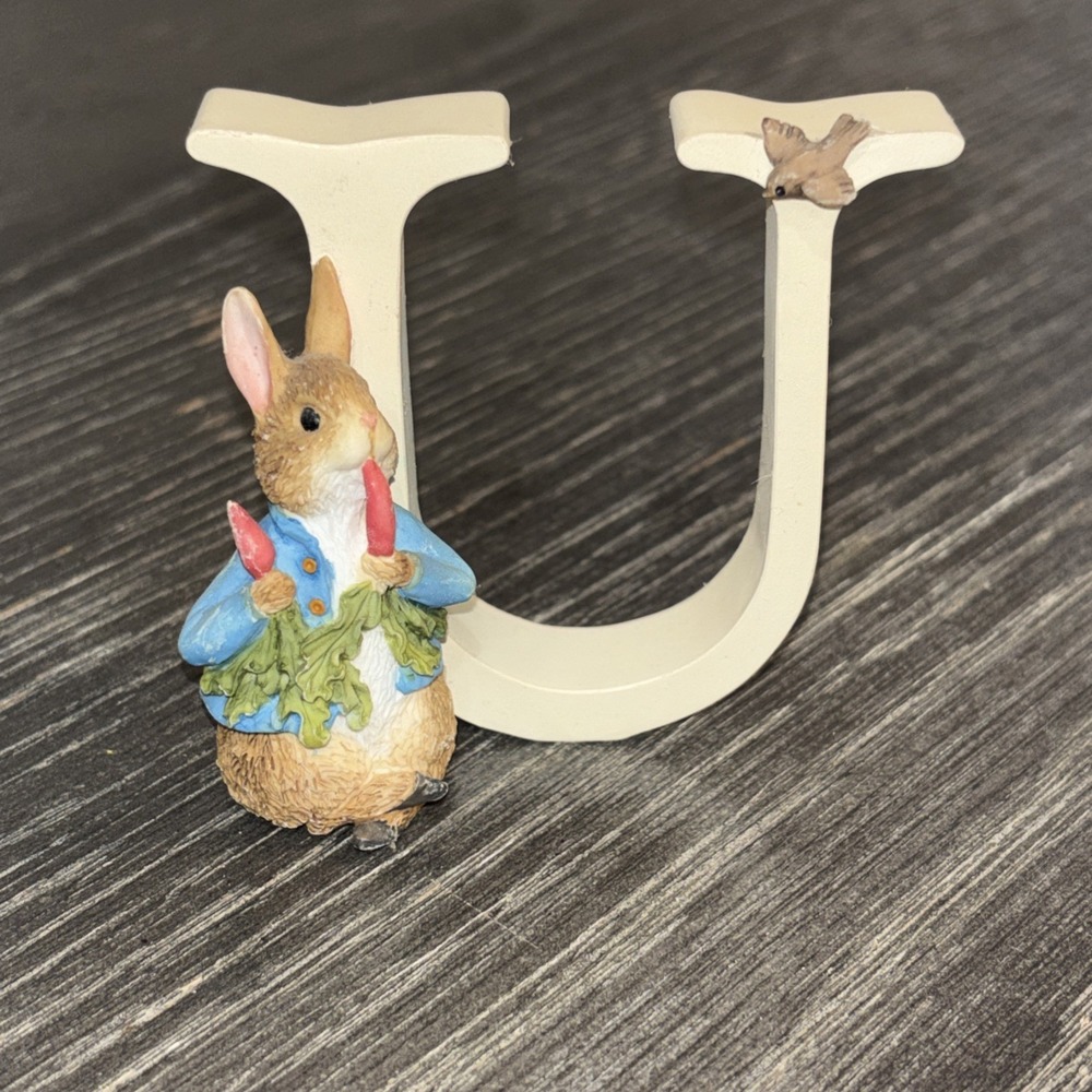 Beatrix Potter Peter Rabbit With Radishes Letter U Alphabet Figurine 2005